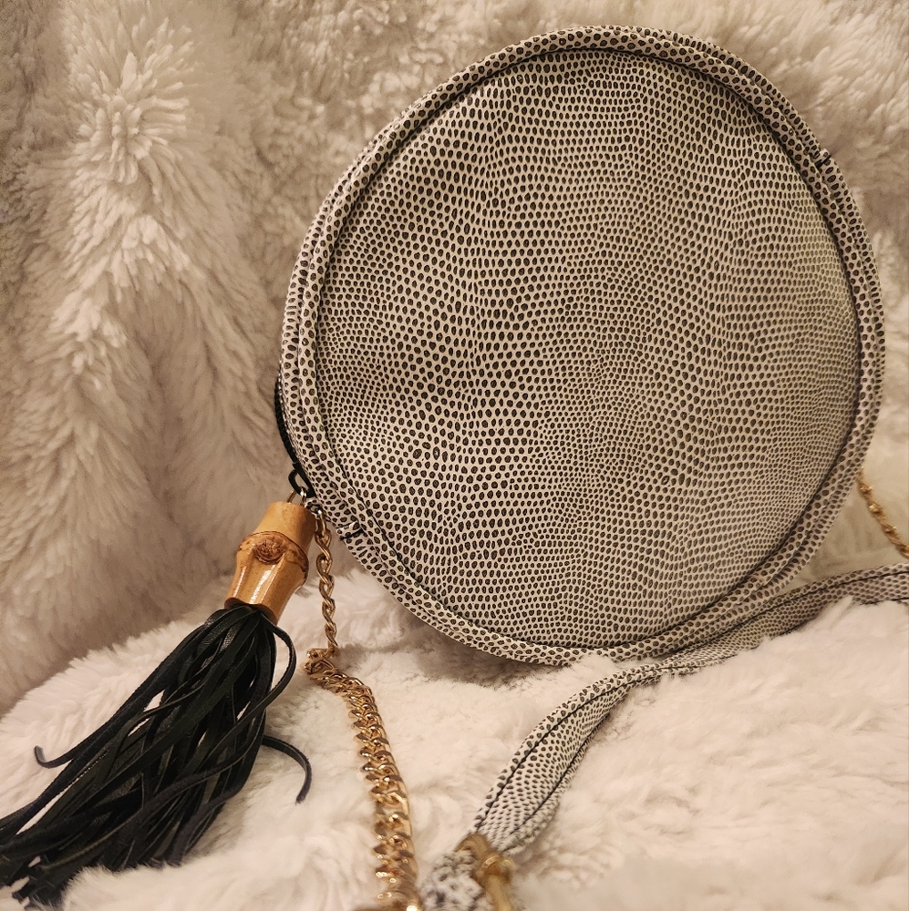 Small black white crossbody